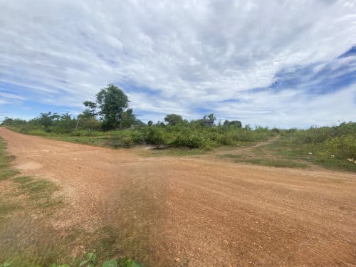 🏦Land Available for Urgent Sale at a Special Price (Negotiable).