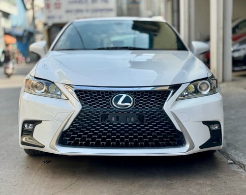 🚘 បង់រំលស់​១០០%ពុំចាំបាច់មានប្រាក់ចូលរួម​💰ការប្រាក់​0.65%  ​2012 Lexus CT 200h F-sport full option