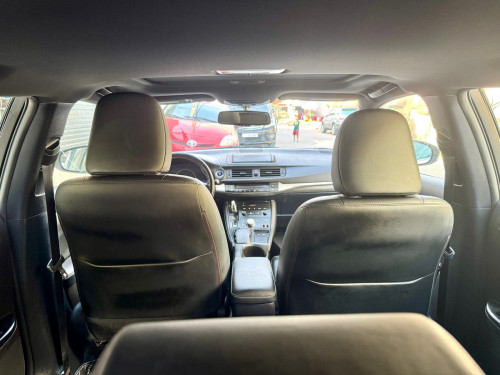 🚘 បង់រំលស់​១០០%ពុំចាំបាច់មានប្រាក់ចូលរួម​💰ការប្រាក់​0.65%  ​2012 Lexus CT 200h F-sport full option