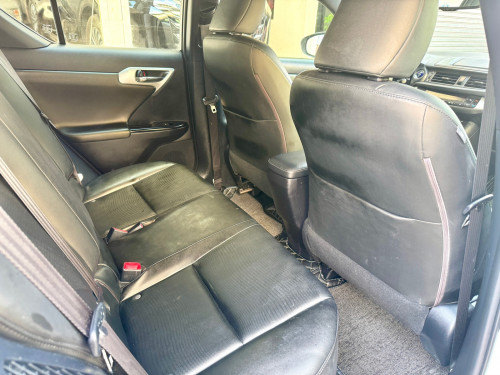 🚘 បង់រំលស់​១០០%ពុំចាំបាច់មានប្រាក់ចូលរួម​💰ការប្រាក់​0.65%  ​2012 Lexus CT 200h F-sport full option