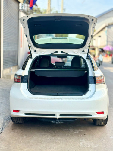 🚘 បង់រំលស់​១០០%ពុំចាំបាច់មានប្រាក់ចូលរួម​💰ការប្រាក់​0.65%  ​2012 Lexus CT 200h F-sport full option