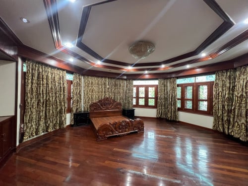 11 Bedroom Big Villa for Rent in Khan Meanchey
