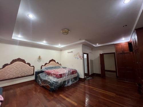 11 Bedroom Big Villa for Rent in Khan Meanchey