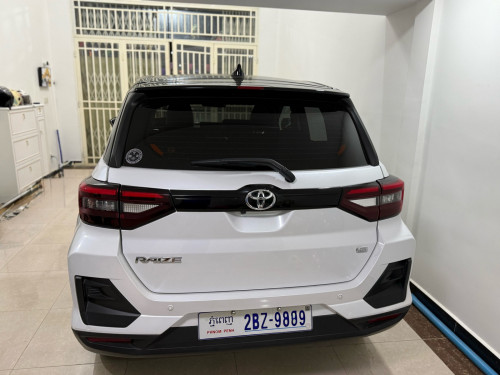 2023 TOYOTA RAIZE ដំបូលខ្មៅ