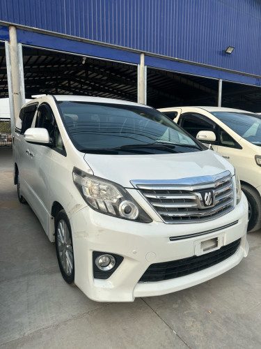 Alphard 2012