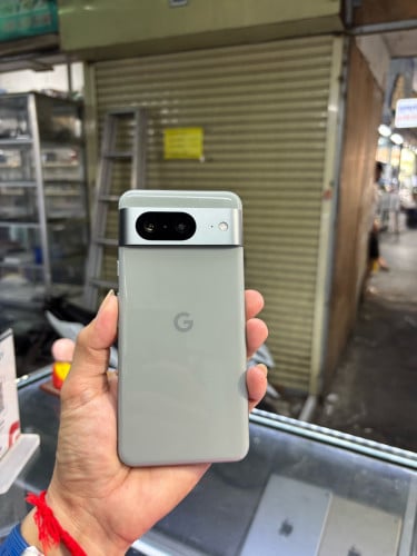 Google pixel8 128G Ram8G Sim2 ESIM ជាំអេក្រង់ ឆ្លងម្ដងៗ