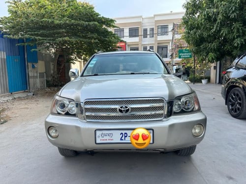 Highlander 02  ប៉ុង2​ ឡានស្អាតអត់បុកប៉ះ