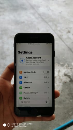 iPhone SE2(2021)128GB អីវ៉ាន់សំណុំណែនអត់ចូលទឹក 98%តម្លៃទន់098948895(ភ្នំពេញ)