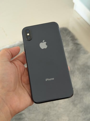 iPhone X សុំណុំ​ (ដូរថ្មរថ្មី)