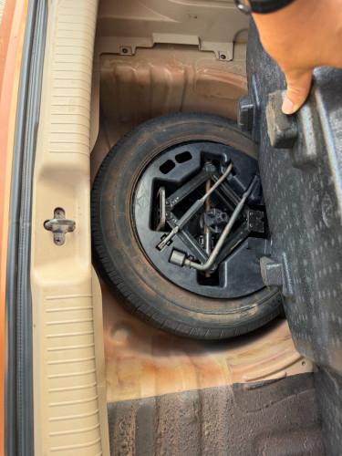 KIA ម៉នីញឆ្នាំ 2005