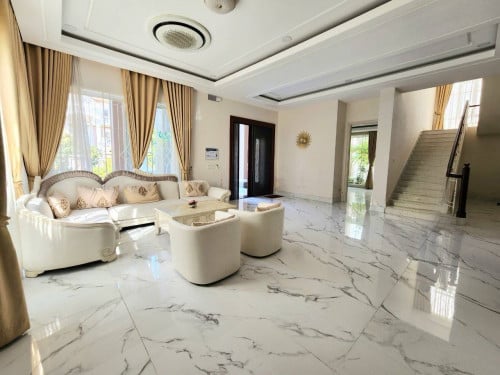 King Villar for rent in PH60m