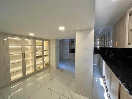 King Villar for rent in PH60m