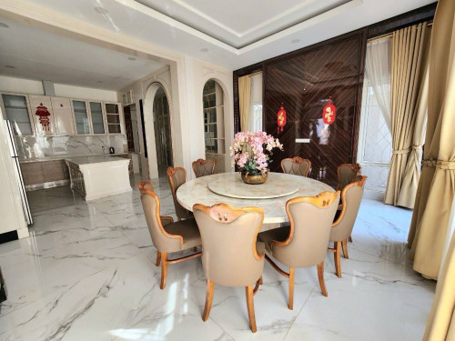 King Villar for rent in PH60m