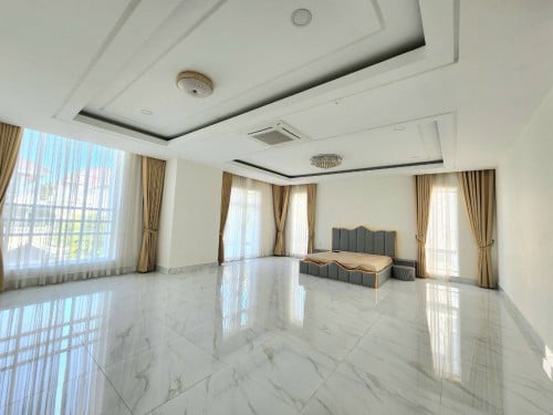 King Villar for rent in PH60m