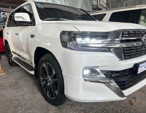 Land Cruiser 2008 ឡេីង 2021 ឡេីង ក្នុង ក្រៅ