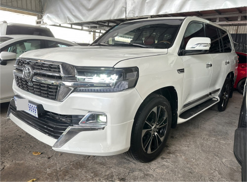 Land Cruiser 2008 ឡេីង 2021 ឡេីង ក្នុង ក្រៅ