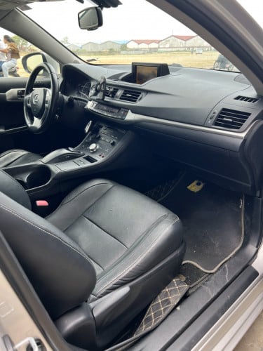 Lexus Ct200h