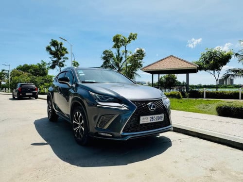 LEXUS NX 200T 2016 For Rent /出租