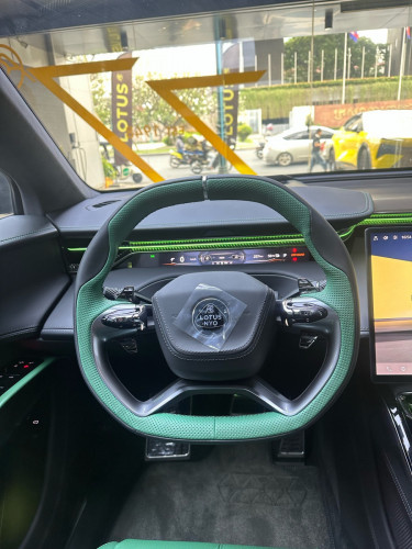 Lotus Eletre 600