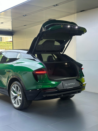 Lotus Eletre 600