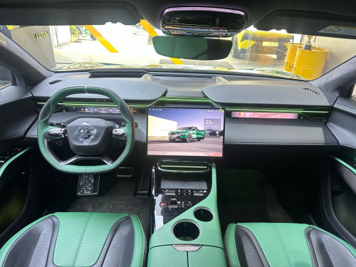 Lotus Eletre 600