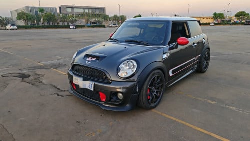 mini coopers  MT