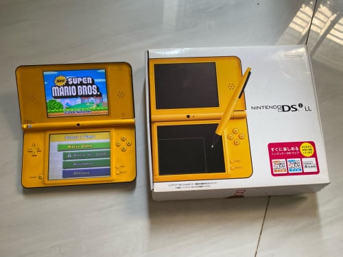 Nintendo DSI XL