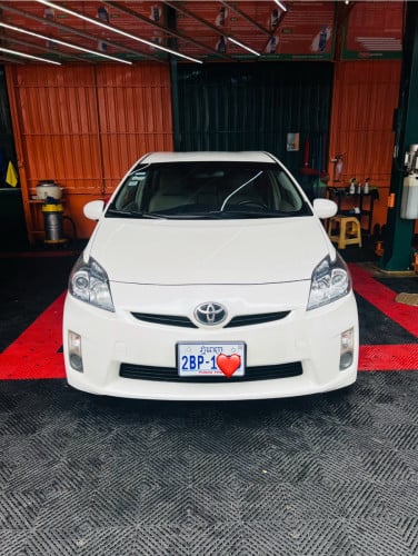 Prius 2010 Option 2 ឡានស្អាត ម្ចាស់ផ្ទល់ តំលៃ 16300ចចារ