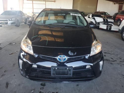 Sell Prius 2013 option 2 សាង​រៀបចំ​ខ្លួន​ឯង​តំម្លៃ​13900$