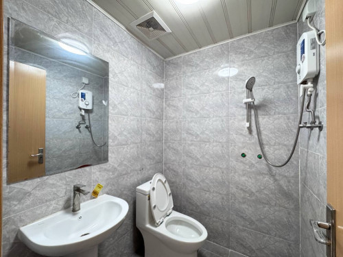 Studio room for rent