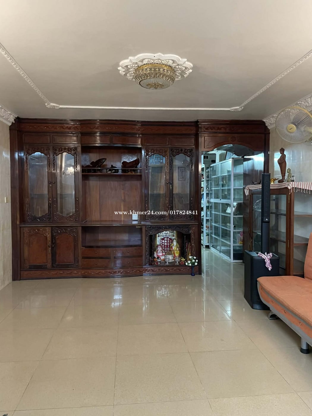 ផ្ទះលក់១ល្វែង ជិតផ្សារទំនប់ និង កាំកូ មានអ្នកជួល មានចំណូលស្រាប់ប្រចាំខែ $144,000