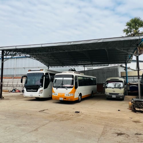 ឃ្លាំងសម្រាប់ជួល 15m x 12m, 400$