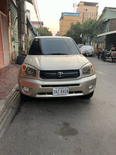 ឡានលក់04ប៉ុងមួយហ្វាំងកៀបមុខក្រោយ