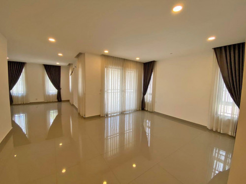 🏘 វីឡាឃ្វីន (Queen) ក្នុងបុរី ជីបម៉ុង60ម ត្រូវការលក់បន្ទាន់ខ្លាំង (កូដ: A05-058166)
