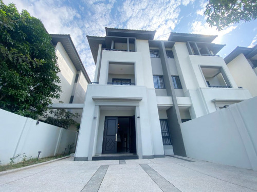 04 Bedrooms Twin Villa for Rent in Borey Chip Mong