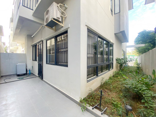04 Bedrooms Twin Villa for Rent in Borey Chip Mong
