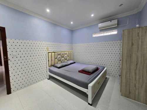 2bedrooms house for rent close to pubstreet