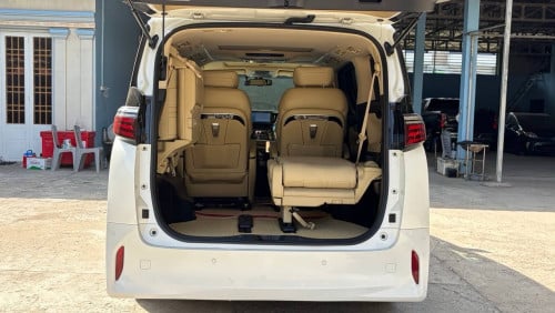 Alphard2016ឡើង2024ថ្មីស្អាត