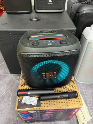 JBL Party box encore 2 ស្អាតសំណុំ99.99%Full Set នៅធានា