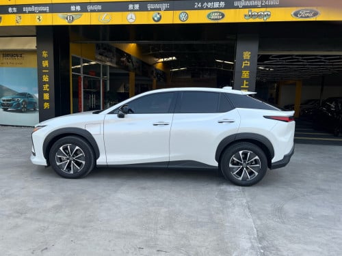LEXUS RZ450e EV 2023