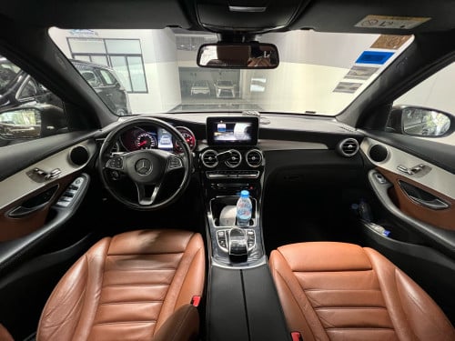 Mercedes-Benz GLC300 Luxury Edition