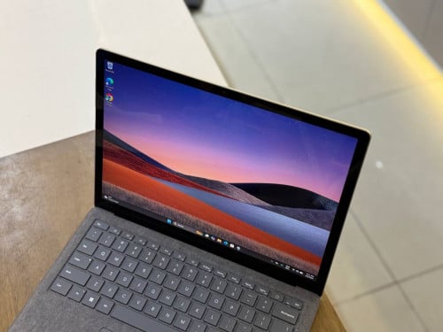 Surface Laptop 5 ( Grade A )CPU Core i5-12th, RAM 8GB, SSD 256GB, 2K Touch Screen