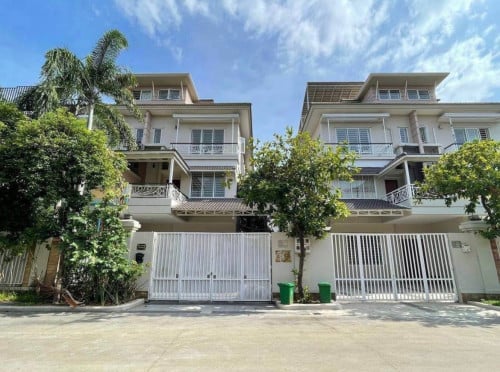 Twin villa for Rent at Borey Peng Houth Beng Snao