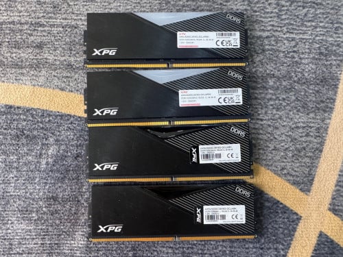 XPG DDR5 5200 16G × 4 = 64GB