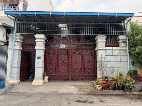 ផ្ទះវីឡា នៅជិតផ្សារដើមគរ