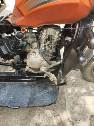 ម៉ូតូលក់ប្រញាប់លុយ