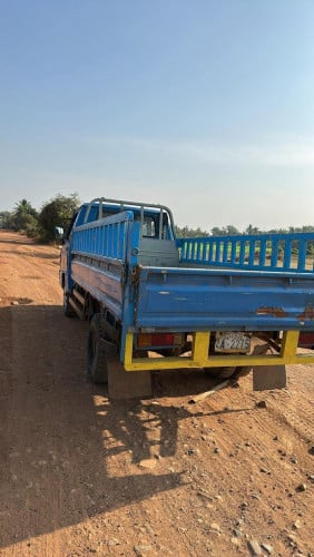 ឡានដឹកលក់បងៗ2500$