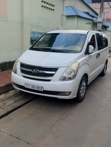 រថយន្តStarex 12កៅអី សម្រាប់ជួល មានតៃកុង