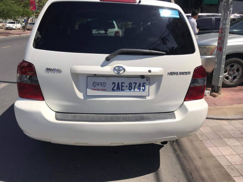 រថយន្តសម្រាប់ជួល Toyota Highlander 2003 Daily, Weekly, Monthly, Yearly