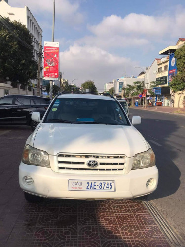 រថយន្តសម្រាប់ជួល Toyota Highlander 2003 Daily, Weekly, Monthly, Yearly